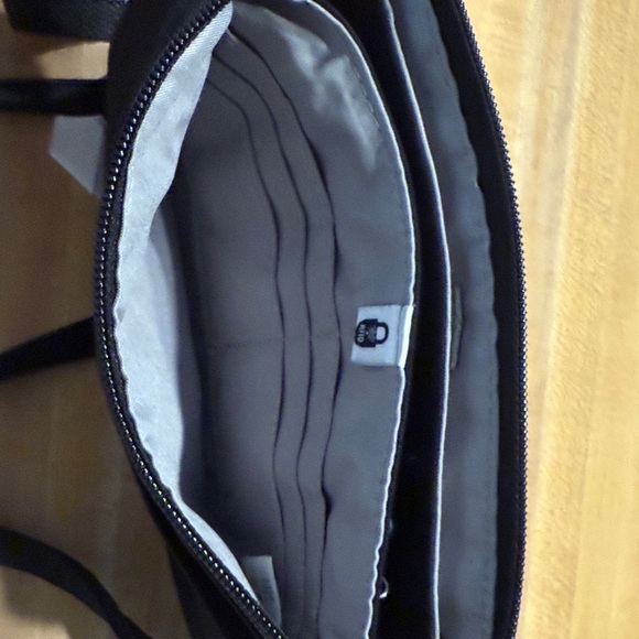 Baggallini Black Belt Bag - Picture 3 of 5